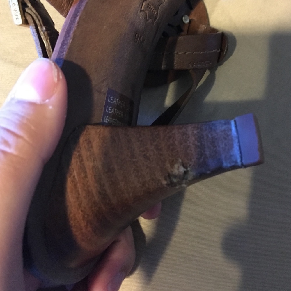 Tory Butch Sandals - Picture 2 of 4
